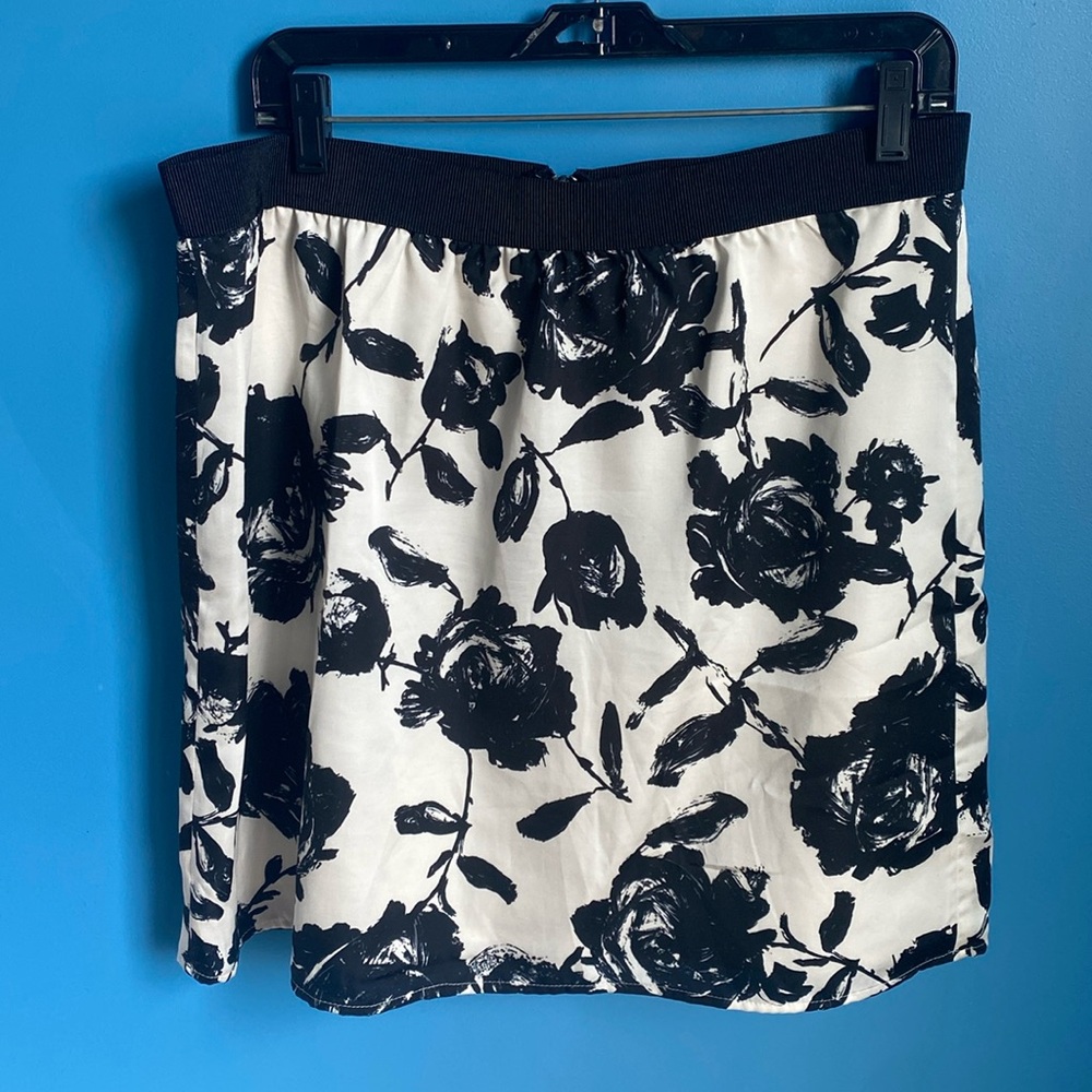 Loft Outlet Floral Skirt Size 12